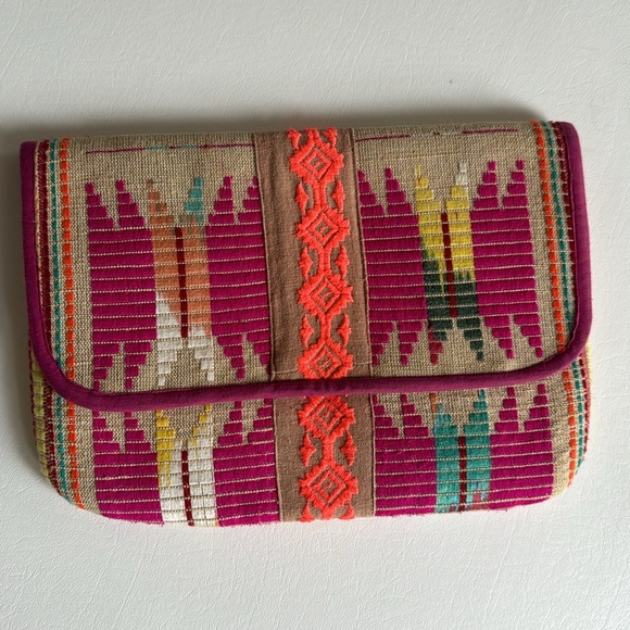 Muche et Muchette Boho Aztec Embroidered Clutch - Picture 6 of 6